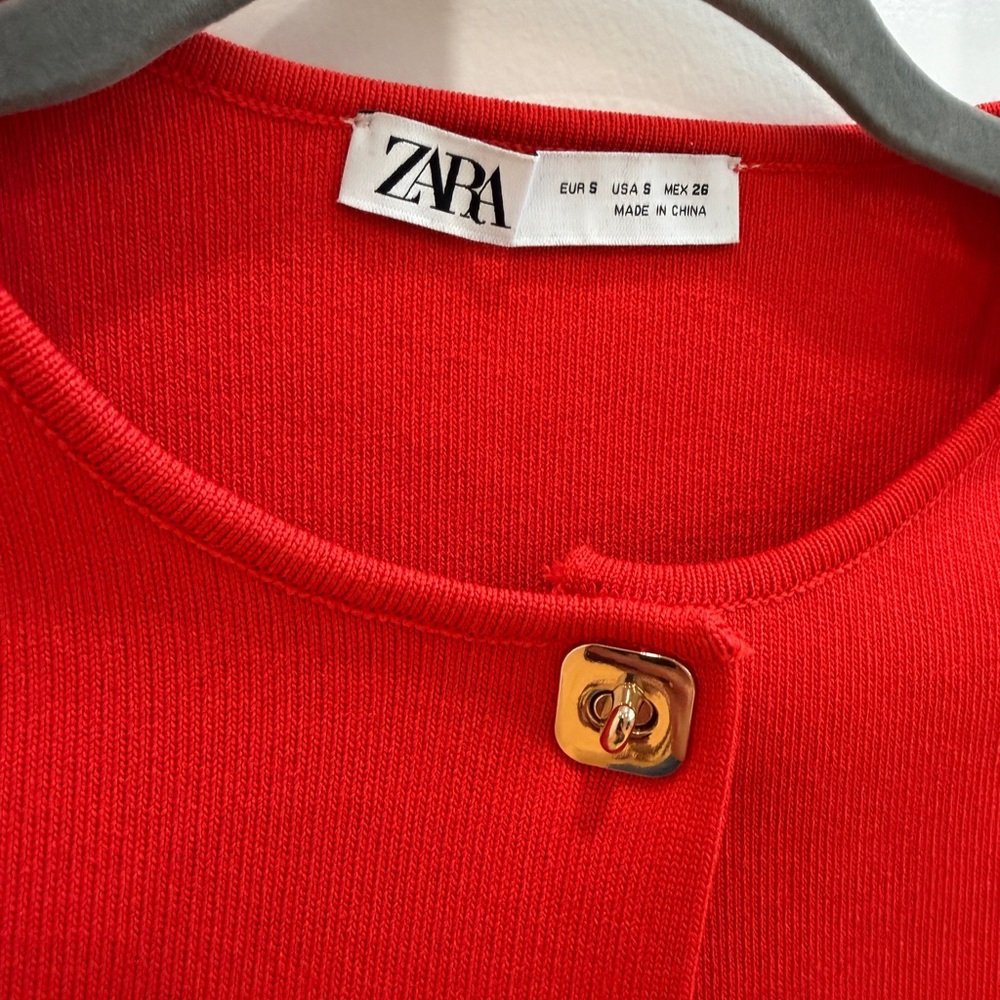 Zara Bold Red Knit Top - Picture 2 of 2